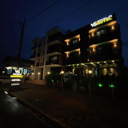 Hotel Vs 코불레티 외부 사진